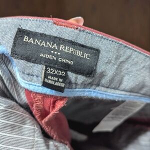 Banana Republic Aiden Chino 32x32